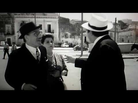 Saro Urzi in Sedotta e Abbandonata