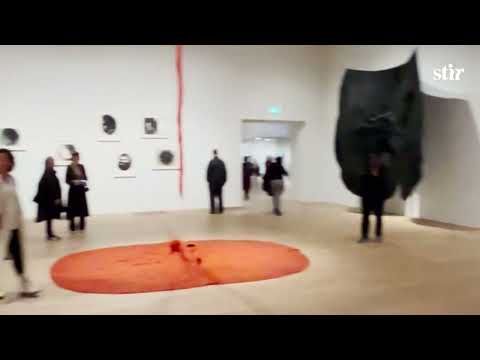 Every Tangle of Thread and Rope by Magdalena Abakanowicz | Tate Modern