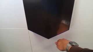 preview picture of video 'Dyson Airblade V hand dryer at Wollongong Station'