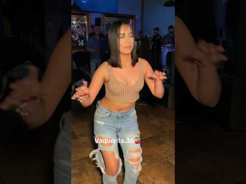 Bailando un cumbion ❤️💃🏻 #cumbia #kingsdelwepa #baile #baileurbano