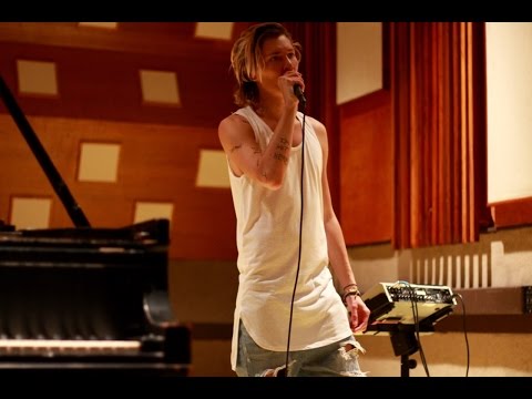 Roy English - Wasted Youth (Live at East West Studios)