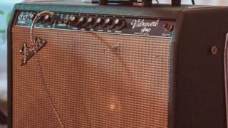 Video thumbnail for Vintage 1964 Fender Vibroverb | Stevie Ray Vaughan Tones w/ Chris King Robinson by Chris King Robinson