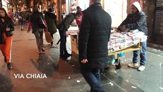 via-chiaia-invasa-dai-venditori-abusivi