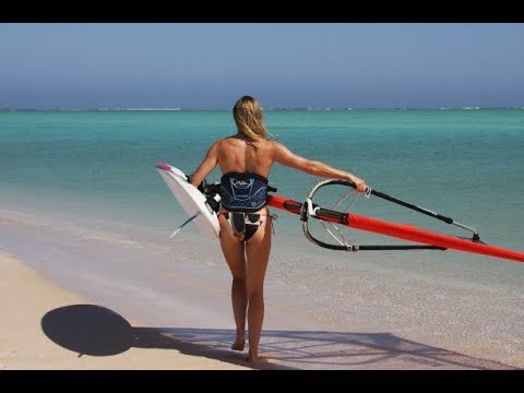 Windsurfing is awesome -  Marcilio Browne, Bernd Roediger, Víctor Fernández in Maui, Hawaii