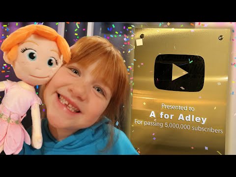 5,000,000 FRiENDS SURPRiSE! Adley is the BOSS!! making new Games & Toys for you at The Spacestation