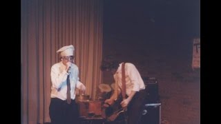 Ween (4/18/1989 Trenton, NJ) - squelch the weasel