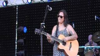 Anika Moa Taupo 2 2011 sings "Secrets And Lies"