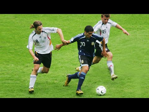Juan Román Riquelme - When Football Becomes Art