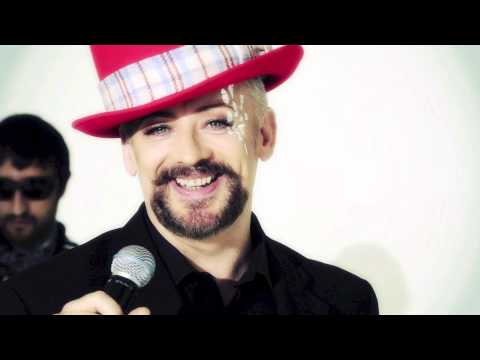 Videoclip de Bigger Than War — Boy George