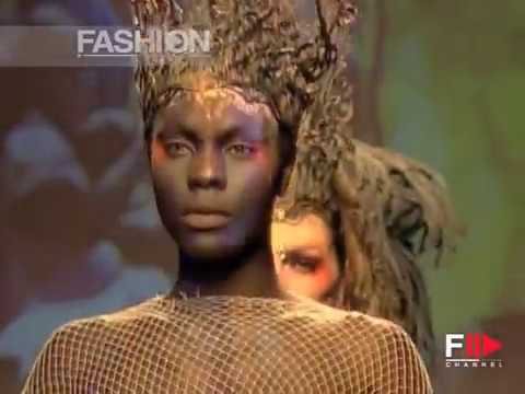Fashion Show "Marella Ferrera" Haute Couture Women Spring Summer 2005 Rome 4 of 4