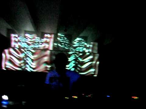 Deedrah Live (Shanti Vs Space Cat - Toki Doki) @ Mad Hatter Party, Antwerp 2010