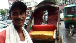 preview picture of video 'アキーラさん交流！バングラデッシュ・ダッカ・力車運転手！Rikisha,Dahka,Bangladesh'