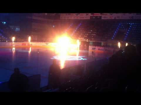 (29.10.2011) Piráti Chomutov - HC Most * Einlaufshow