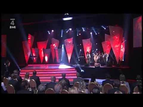 Ewa Farna - Maska Hokejista Sezony