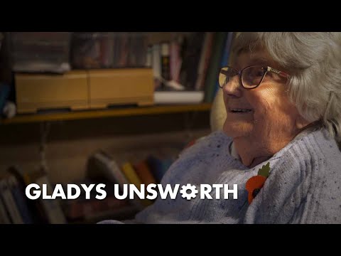 INSIDE THE SPITFIRE FACTORY "Gladys Unsworth"
