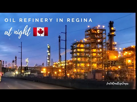 Oil Refinery in Regina at Night🇨🇦  [4K] #short video