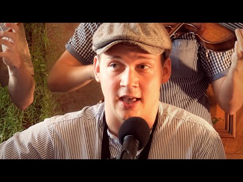 #kulturawsieci #miedzywierszami - "U Bronki wstawa" Kapela Sztajer