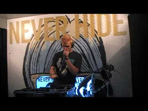 Musantro Beats Show @ Ray-Ban Station