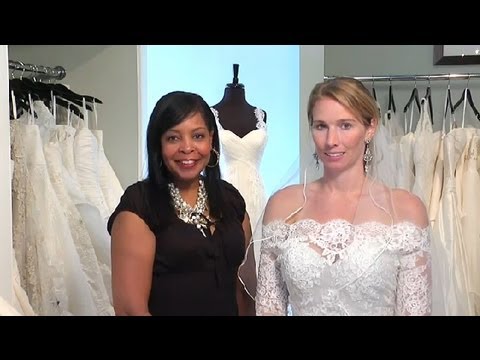 How to Determine Which Veil to Wear With a...