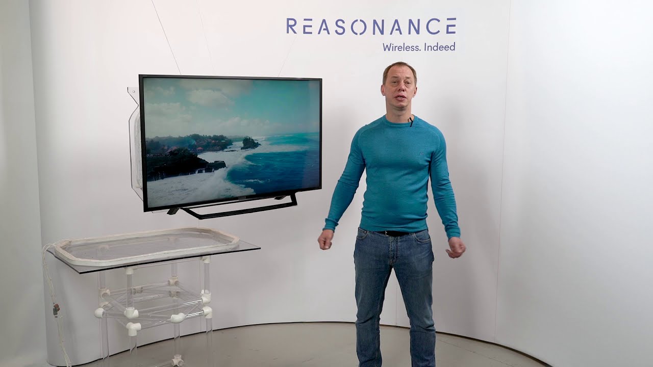 Wireless TV demonstration by REASONANCE - YouTube