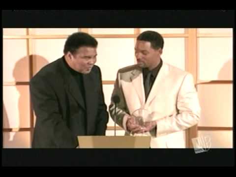 Will Smith Presenting Award To Muhammad Ali at the Critics' Choice Awards