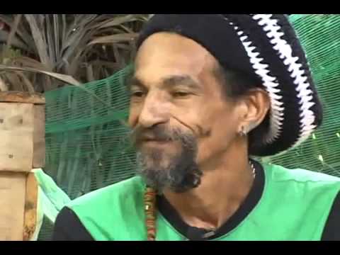 Ras Mc Léo Carlos   Labirinto   Violentamente Pacífico