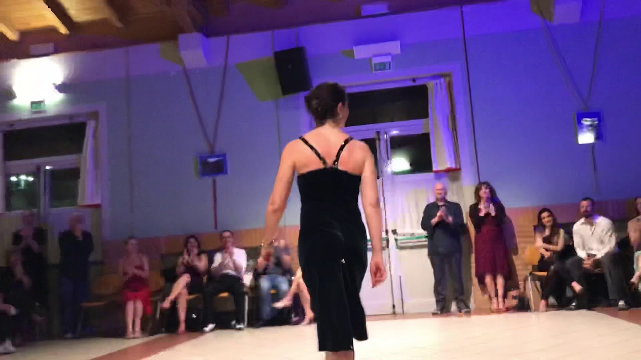 Claudio Forte & Barbara Carpino - Que haces, que haces  E. Donato Esibizione al Fienile di Viareggio