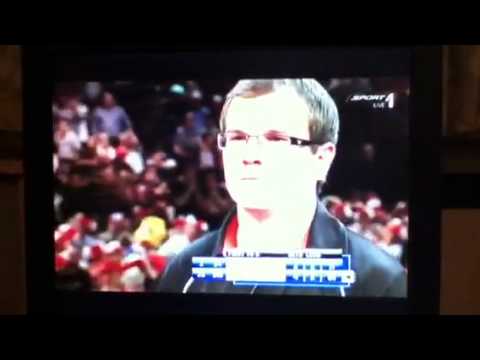 Webster besiegt "The Power"