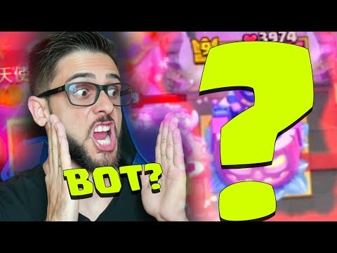 SOU UM ANIMAL JOGANDO CONTRA BOT NO CLASH ROYALE