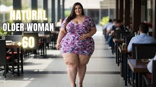Download the video "Natural Older Woman OVER 60 Fashion tips review #naturalwoman #over60fashion #2025fashion #over60"