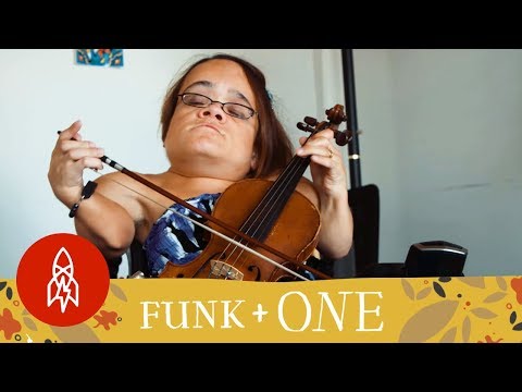 チェロのようにバイオリンを弾く驚くべき民族音楽家 (The Amazing Folk Musician Playing Violin Like a Cello)