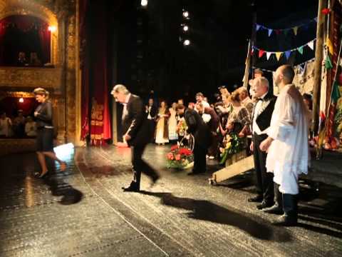 "Iasii in carnaval" (Teatrul National "Vasile Alecsandri").la Cernauti.-2013,