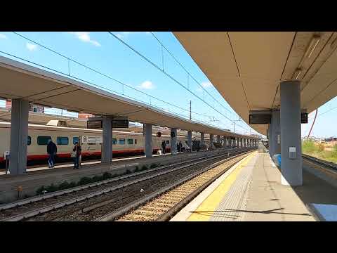 Frecciabianca per Roma Termini in arrivo a Torino Lingotto