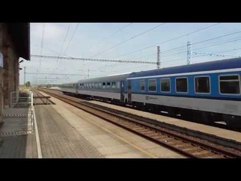 151.014-8 na soupravě vlake Ex 145 Landek - Praha - Žilina