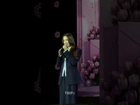 Freen Sarocha canta มากกว่าที่รัก (More Than Words) en el Fanmeeting in Taipei 2026