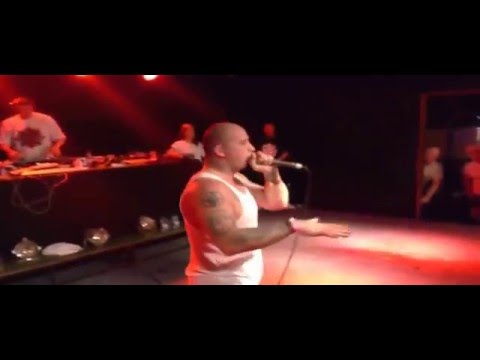 RE TURN TOUR 2011 Slums Attack - Kto Ma Renome