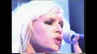 The Cardigans - Hanging Around (Live on Top of the Pops - 1999)