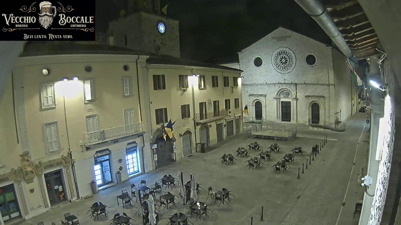 Live webcam view of Piazza Martiri della Libertà Webcam