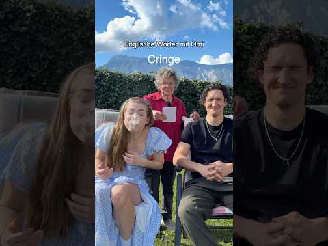 Omi spricht Englisch?! 😂 Macht das mal mit euren Großeltern/Eltern 🙏 Soo witzig @felix.klingler