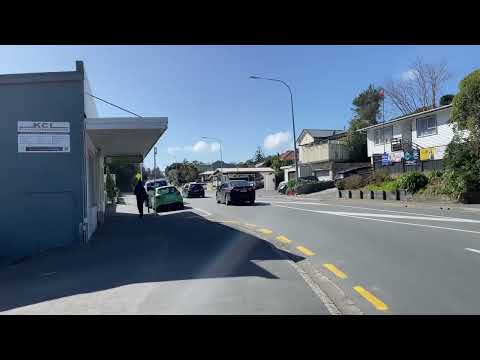 walking up Newlands Rd, Wellington, New Zealand (9-4-22)