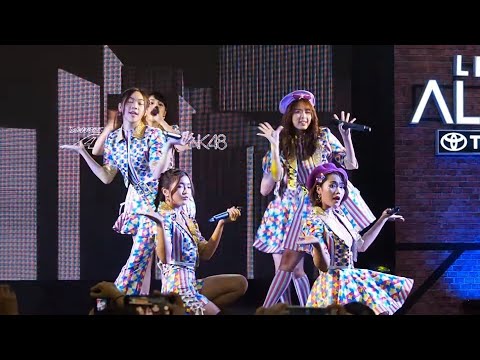 Reborn - BNK48 @Toyota Fun Space Best For You