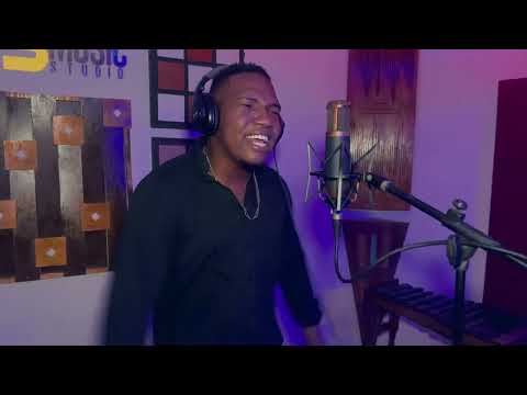ME PREFIERES A MI Video Oficial (salsa urbana)