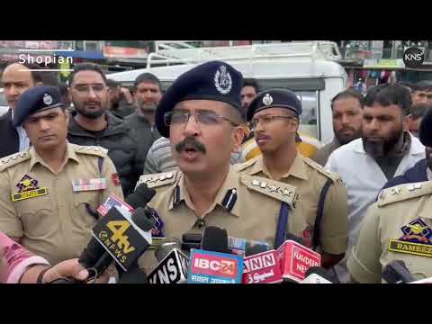 SSP Shopian Leads Sticker Campaign, Says Those Involved in Drug Trade Will Have to Pay Heavy Price.