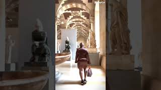 Lourve video dump, Paris, France