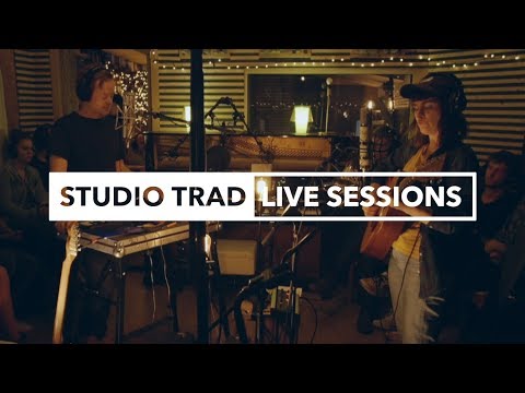 Warm Audio // Lydia Cole "The Fool That I Am" - Studio Trad Live Sessions