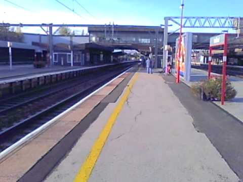 DRS 66426 ON 4M44 MOSSEND - DAVENTRY INTERMODEL @ STAFFORD 28/10/11