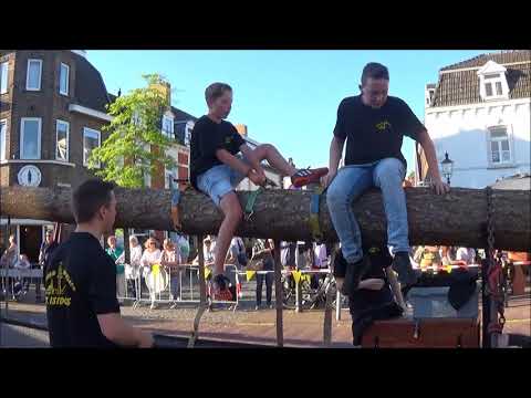 Jonkheid St. Isidorus Oud-Geleen: Planten Mei-den - Aankomst dorpsplein Oud-Geleen