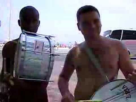 Mocidade Alegre  / batida de caixa ritmo puro.