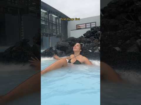 Colocamos nossos cabelos na Lagoa Azul da Islândia… #shorts