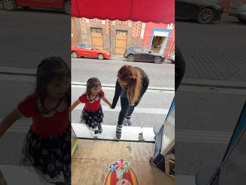 Mamá buena onda compra todo #viral #funny #comedy #shorts #youtubeshorts